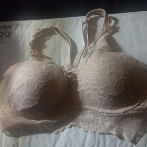 PINK BRA.  SIZE MEDIUM.